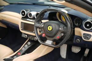 Image 12/50 of Ferrari California T (2015)