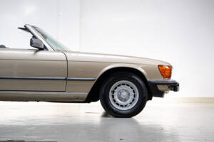 Image 27/43 of Mercedes-Benz 350 SL (1978)