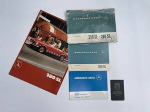 Bild 12/50 von Mercedes-Benz 280 SL (1971)