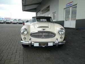 Immagine 2/28 di Austin-Healey 3000 Mk III (BJ8) (1966)