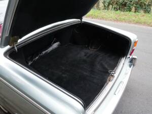 Image 20/20 of Bentley T 1 (1974)