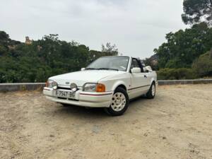 Image 1/15 of Ford Escort IV XR3i (1988)