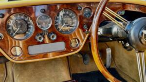 Image 11/14 of Alvis TE 21 (1966)