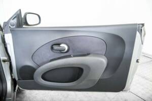 Image 31/47 of Nissan Micra C+C 1.6 (2008)