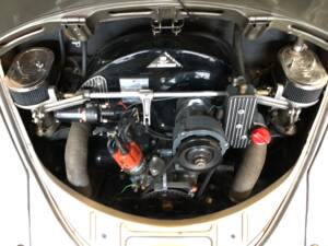 Image 56/64 of Volkswagen Beetle 1200 Export &quot;Oval&quot; (1956)
