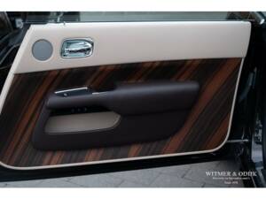 Image 20/38 of Rolls-Royce Wraith (2014)