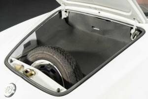 Image 28/29 of Volkswagen Karmann Ghia 1500 (1969)