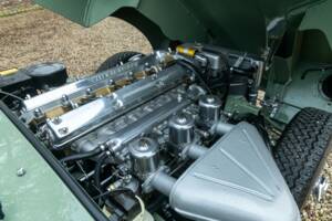 Imagen 31/50 de Jaguar E-Type 4.2 (1967)