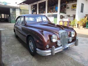 Image 8/43 de Daimler 2.5 Litre V8 (1964)