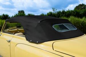 Image 12/50 of Studebaker Champion Regal DeLuxe Convertible (1950)