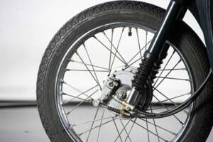 Image 18/44 of Honda SH 50 Fifty (1987)