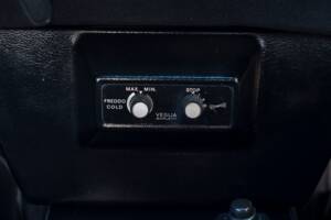 Afbeelding 19/26 van Ferrari 365 GTB&#x2F;4 Daytona (1971)