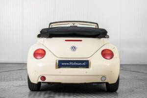 Bild 13/50 von Volkswagen New Beetle 1.6 (2003)