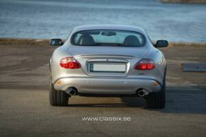 Image 6/29 of Jaguar XKR (2003)