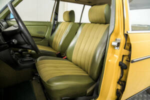 Image 11/50 of Mercedes-Benz 240 TD (1982)