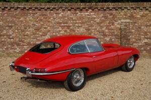 Image 2/50 de Jaguar Type E 3.8 (1963)