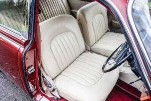 Image 32/42 of Jaguar Mk II 3.8 (1962)