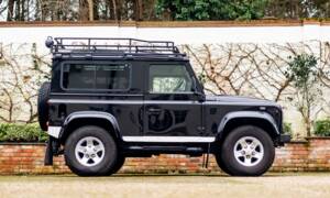 Image 2/50 of Land Rover Defender 90 (2012)