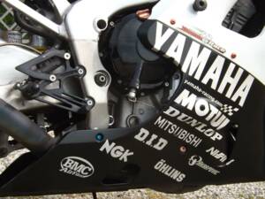 Bild 39/50 von Yamaha YZF 1000 R1 (1998)