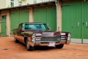 Bild 14/200 von Cadillac Coupe DeVille (1968)