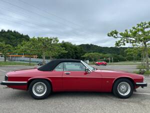 Image 22/40 of Jaguar XJS 5.3 V12 (1991)