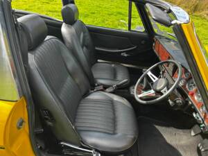 Immagine 25/48 di Triumph Stag (1975)