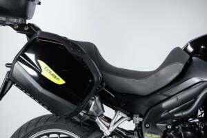 Bild 47/50 von Triumph DUMMY (2008)