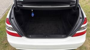 Bild 13/29 von Mercedes-Benz S 63 AMG (2007)