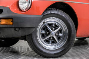 Bild 4/50 von MG MGB (1976)