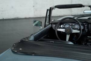 Image 26/50 of MG MGB (1976)