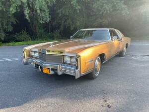 Bild 24/33 von Cadillac Fleetwood Eldorado Biarritz Coupe (1977)