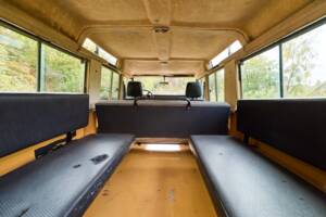 Image 29/42 of Land Rover 110 (1984)