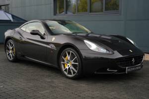 Imagen 26/50 de Ferrari California (2011)