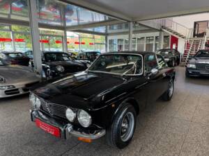 Afbeelding 17/24 van Alfa Romeo 2000 GTV (1976)