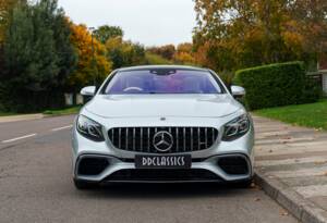 Immagine 5/31 di Mercedes-Benz S 63 AMG S 4MATIC (2019)