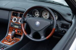 Image 37/47 of Mercedes-Benz SLK 230 Kompressor (2000)