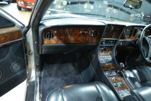 Image 27/50 of Bentley Continental R (1992)