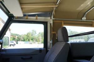 Image 33/64 of Land Rover Defender 90 Td5 (1999)