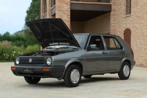 Bild 39/45 von Volkswagen Golf II 1.3 (1990)