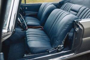Afbeelding 16/25 van Mercedes-Benz 250 SE (1967)