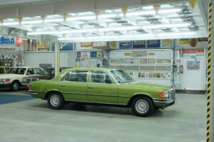 Image 17/50 de Mercedes-Benz 450 SEL 6,9 (1976)