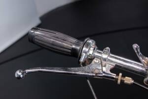 Image 13/50 de Triumph DUMMY (1969)