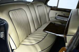 Image 29/50 of Jaguar Mk VIII (1958)