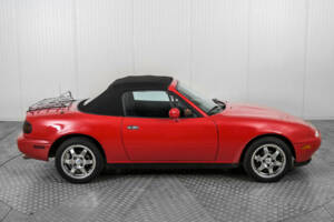 Immagine 50/50 di Mazda MX-5 1.6 (1990)