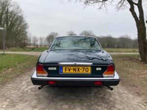 Bild 22/40 von Jaguar XJ 12 (1992)