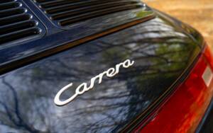 Immagine 19/47 di Porsche 911 Carrera (1994)