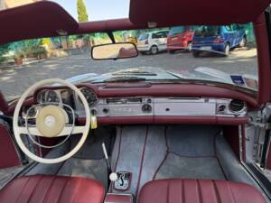 Bild 42/97 von Mercedes-Benz 280 SL (1969)