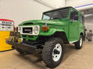 Bild 2/20 von Toyota Land Cruiser BJ 42 (1981)