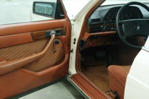 Bild 48/50 von Mercedes-Benz 380 SE (1980)