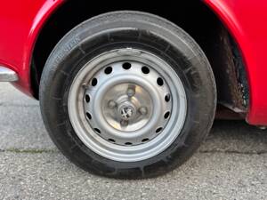 Immagine 29/48 di Alfa Romeo Giulia GT 1300 Junior (1972)